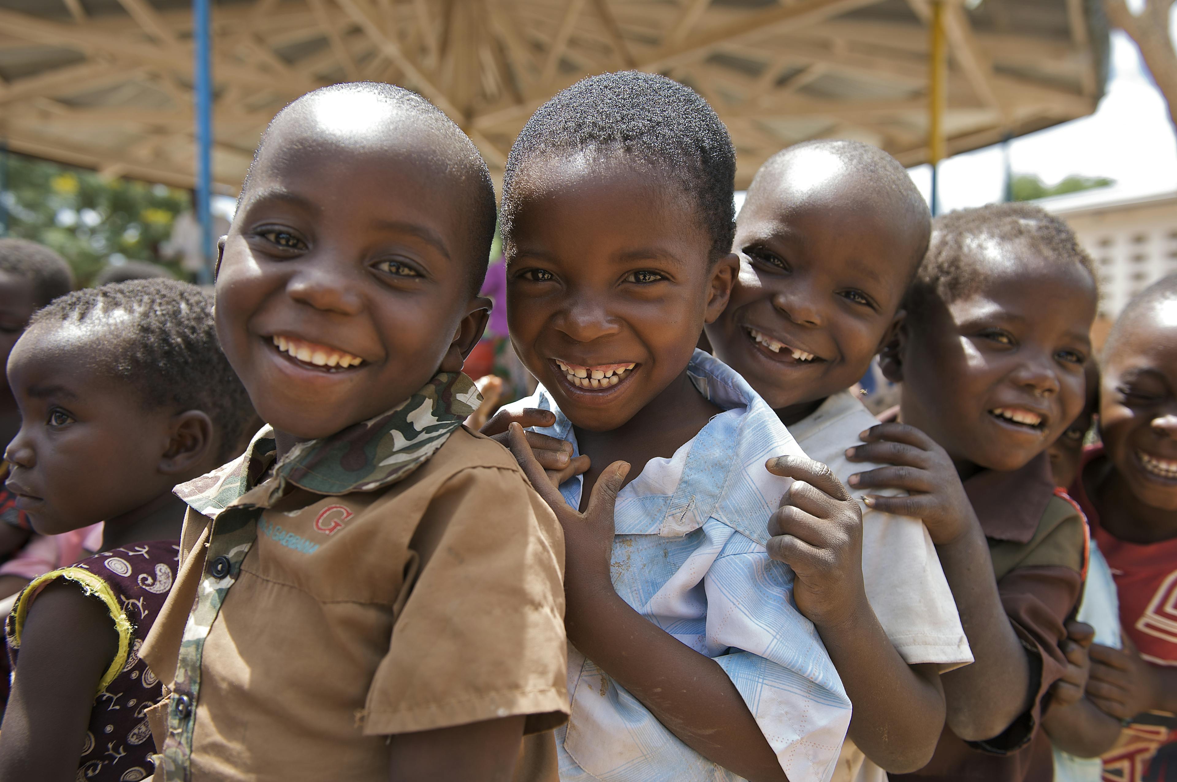Glada barn i Malawi