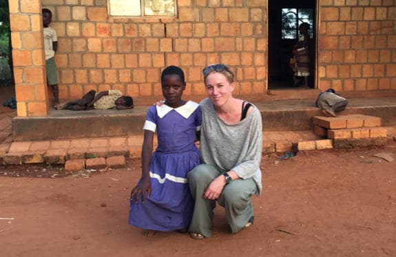 Kajsa-Grace-i-Malawi_springförlivet-575x374.jpg