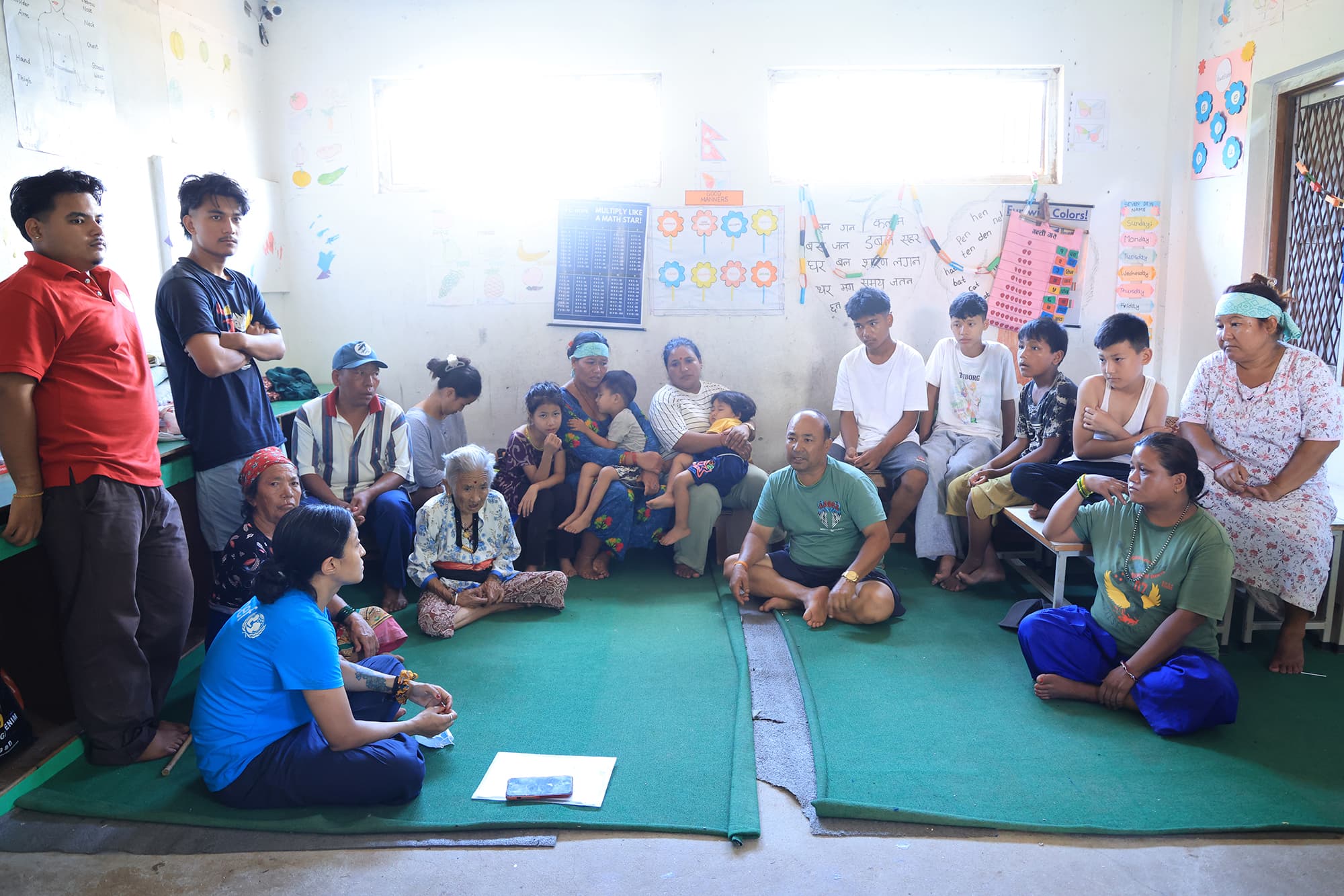 UNICEF-personal med familjer – Nepal 2026