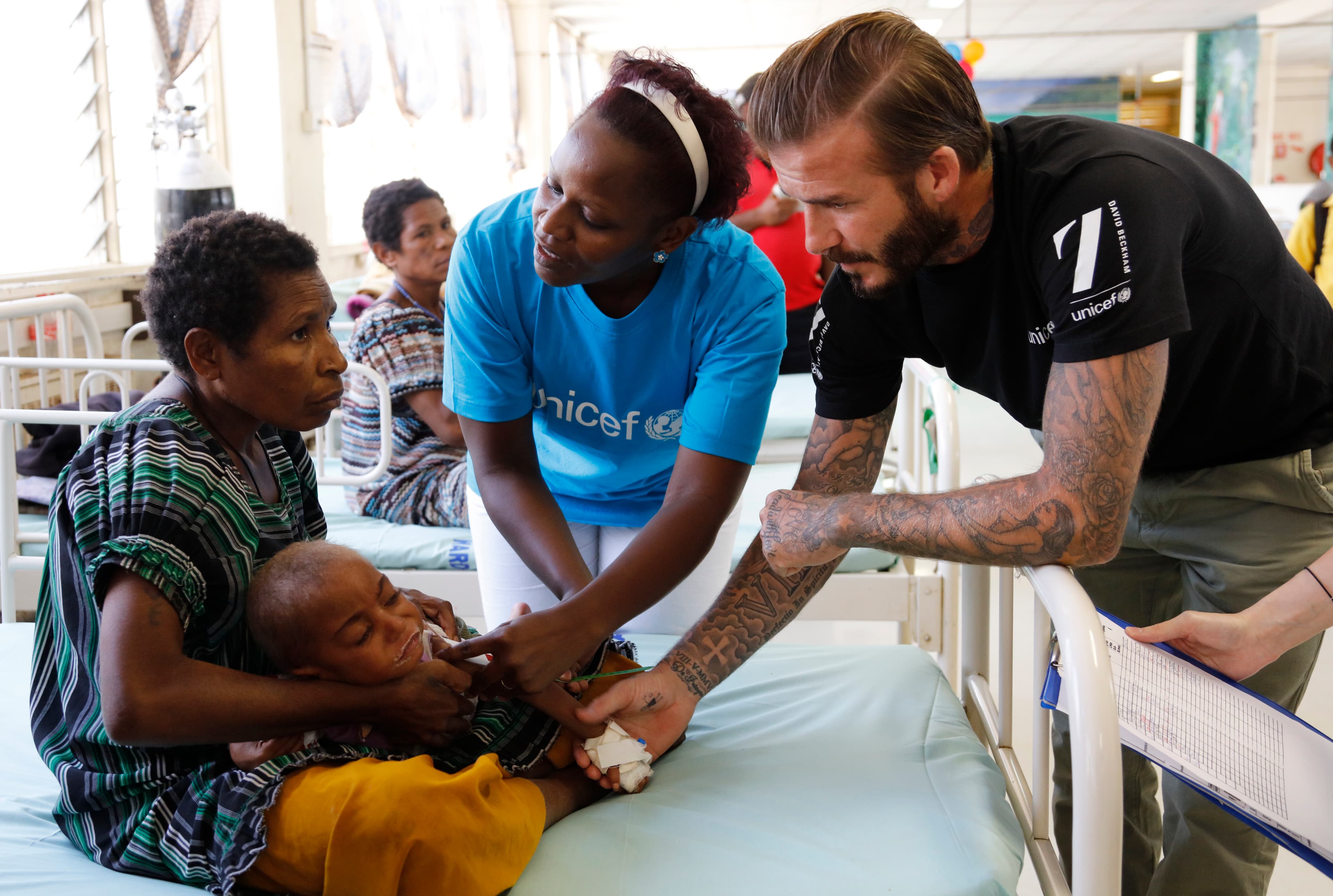 UNICEFs ambassadör David Beckham besöker ett sjukhus - Papua Nya Guinea 2015
