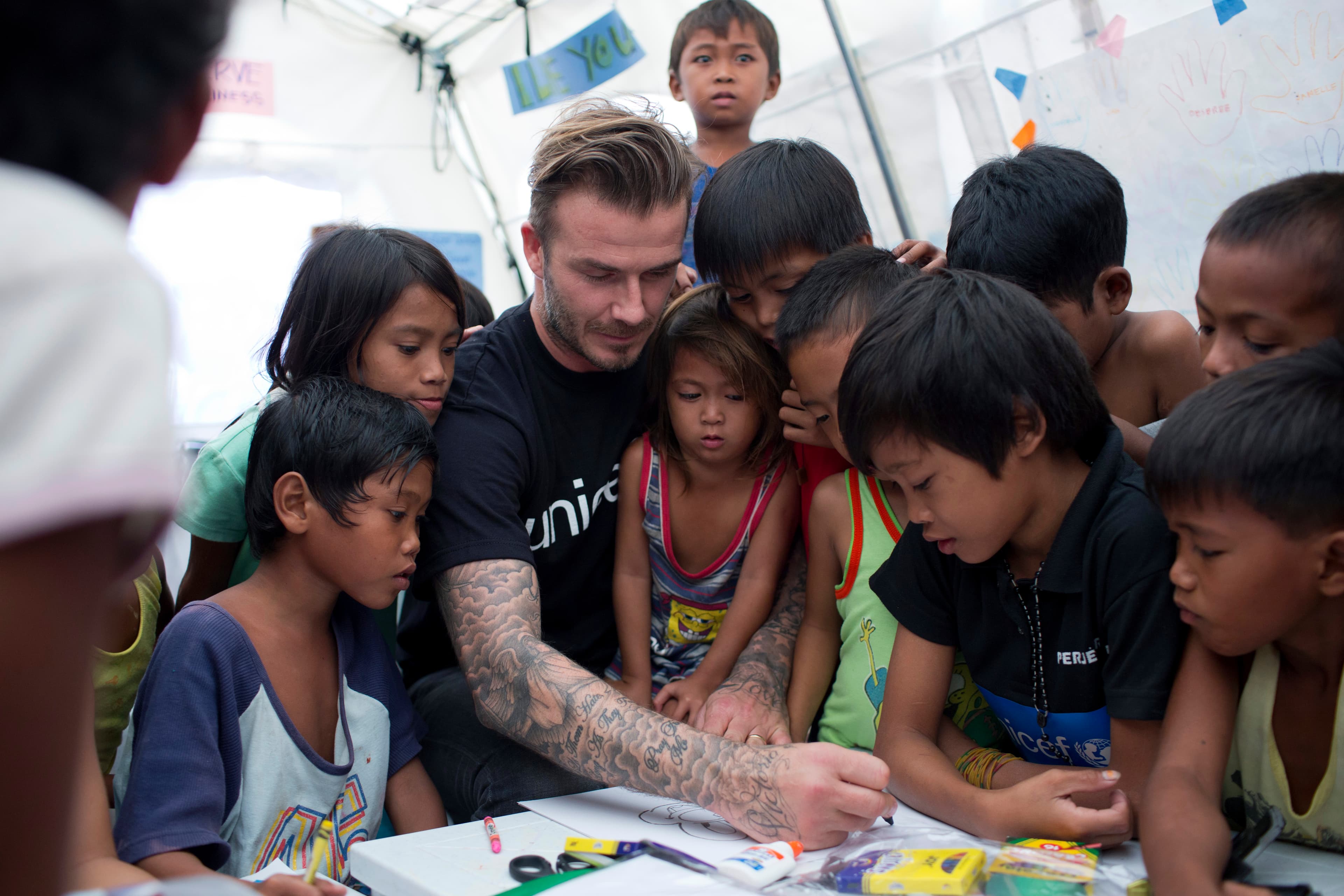 UNICEFs ambassadör David Beckham möter barn - Filippinerna 2014