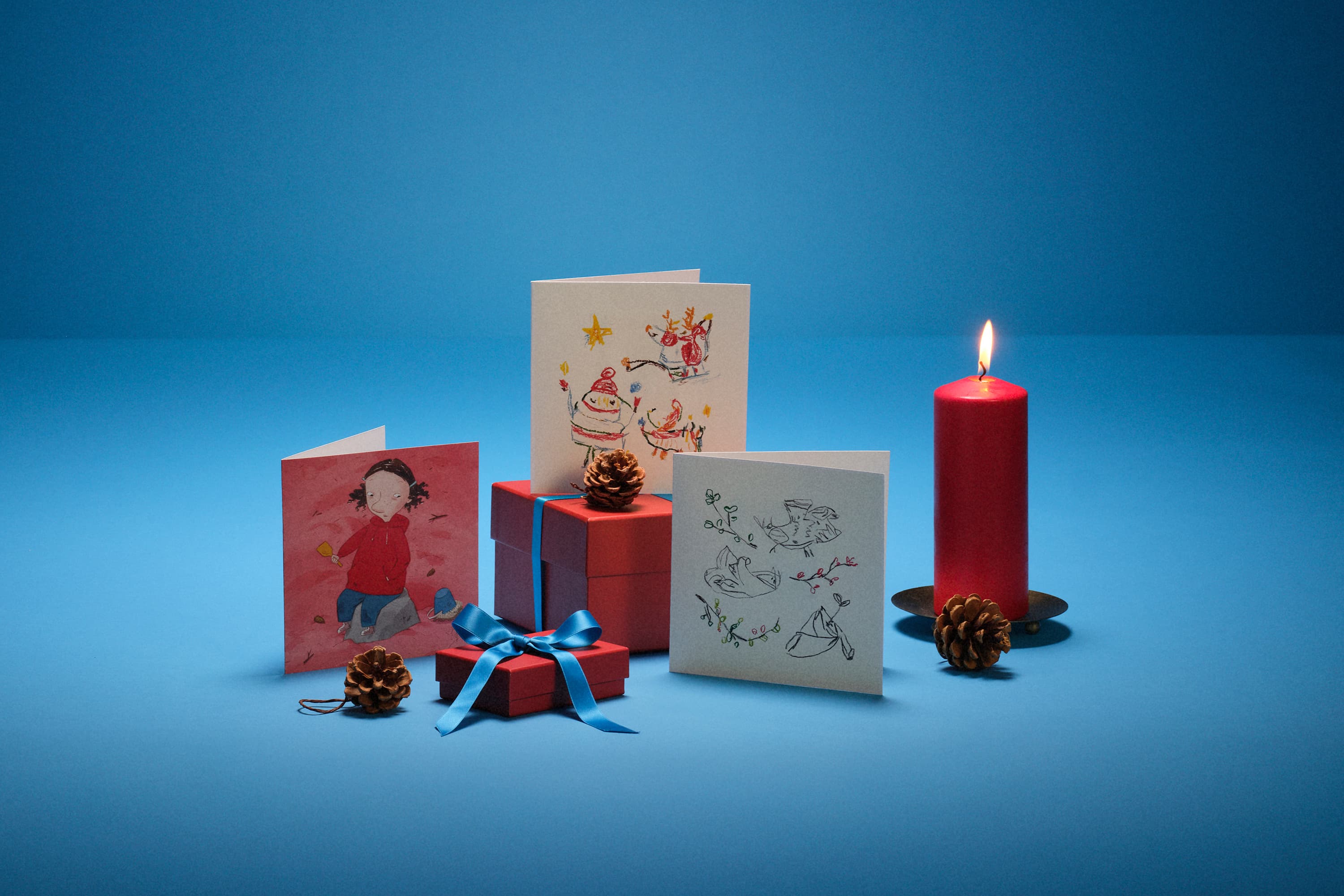 Gåvobevis - julen 2025 - produktbild med ljus