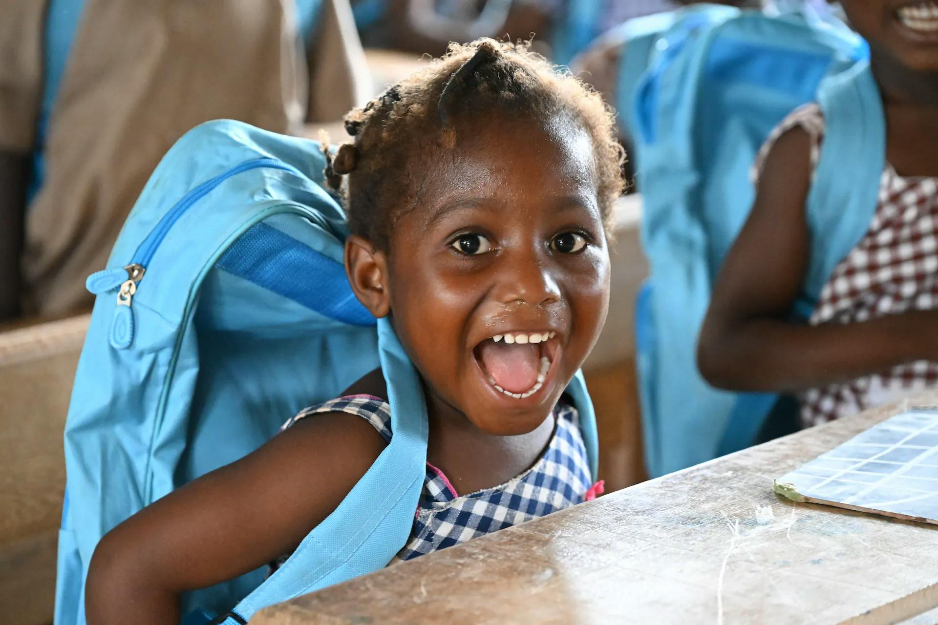 Flicka-utbildning-Elfenbenskusten-2023