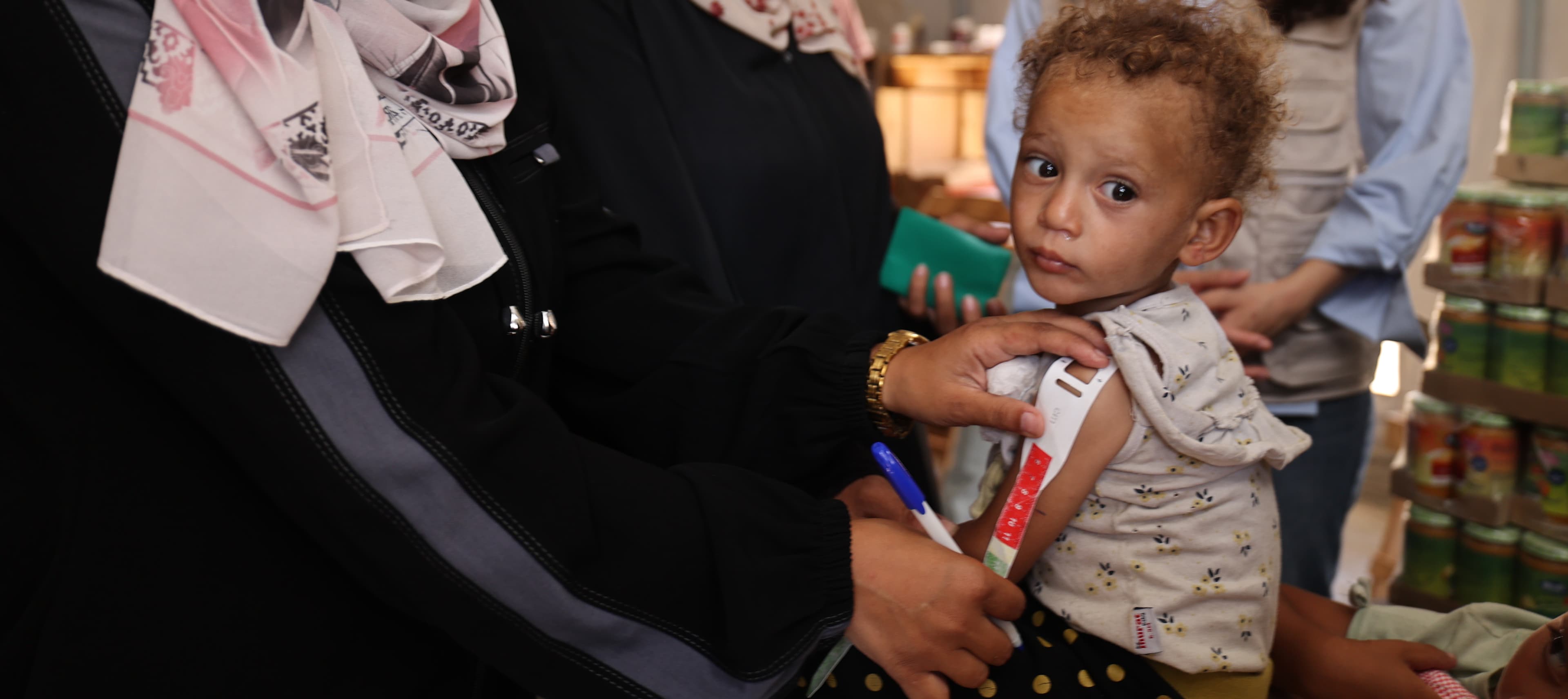 Barn i näringscenter - MUAC - Gaza 2025 - cropped desktop