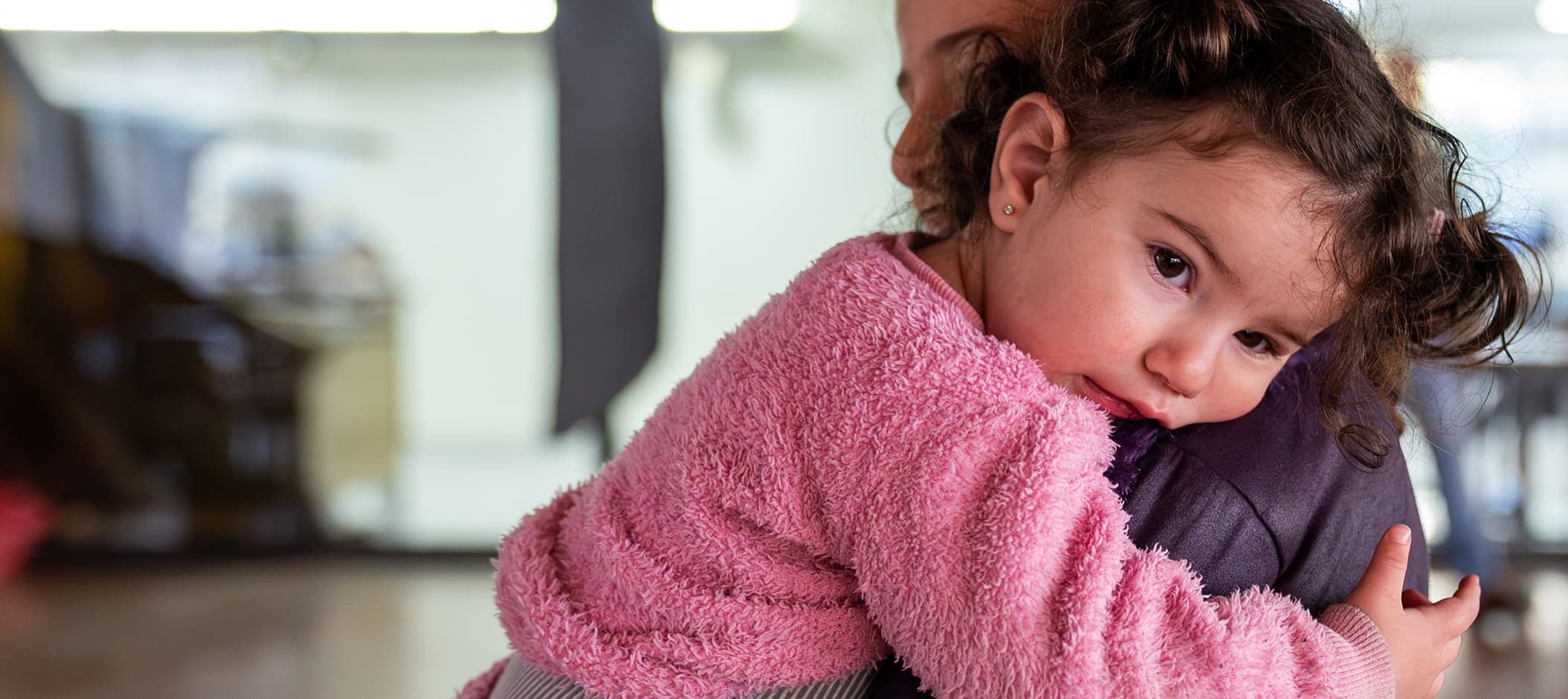 Barn i systers famn - Libanon 2026 - cropped desktop widget