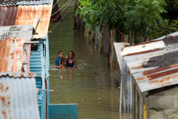 GettyImages-612441960_Haiti_©-Erika-SantelicesAFPGetty-Images-575x383.jpg