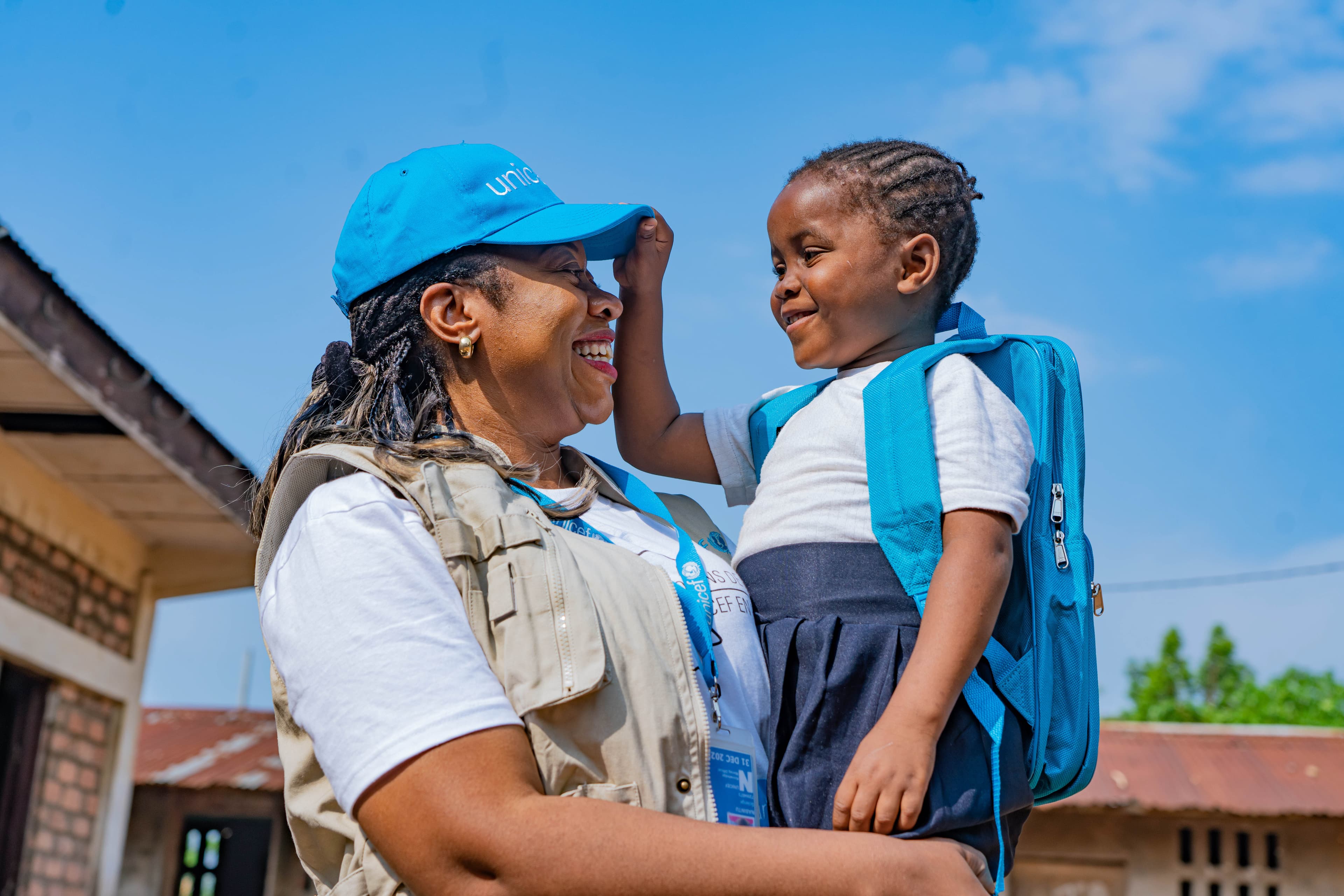 UNICEF-personal med barn - DRC 2023