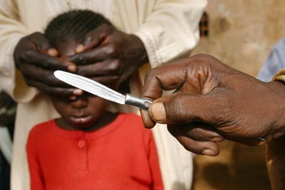 foto-UNICEF-fgm-575x383.jpg